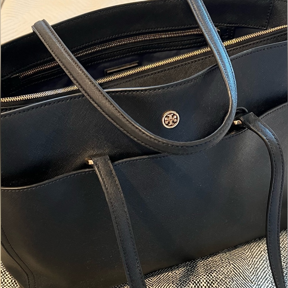 Tory Burch: 3-Pocket Tote